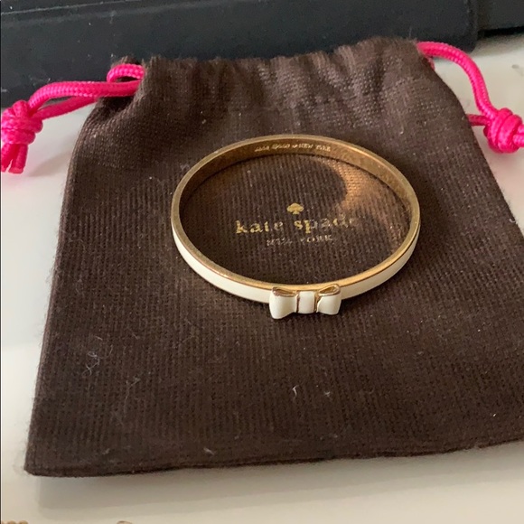 Kate Spade Bow Bangle - Picture 1 of 3
